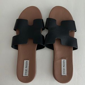 Steve Madden black slides size 10